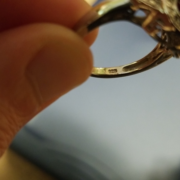 Sterling silver ring with black stone - Picture 3 of 4